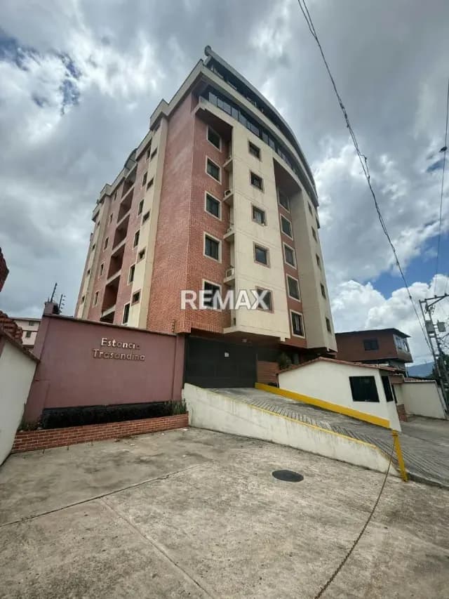 Apartamento en venta ubicado en Edificio Trasandina Av Los Agustinos