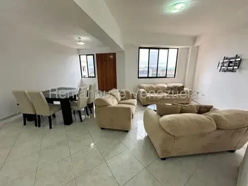 Apartamento En El Triángulo Del Este: 3 Hab + Servicio Vista A La Ciudad Y 3 Puestos @eloisabermudez.rah