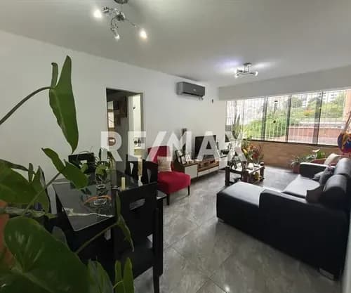 Lindo Y Cómodo Apartamento En Venta En Lomas Del Ávila