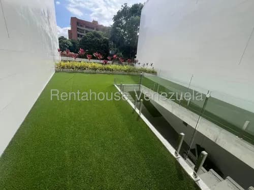 Leandro Manzano, Townhouse En Venta, Ubicado En Sebucan, Av, #26-20724