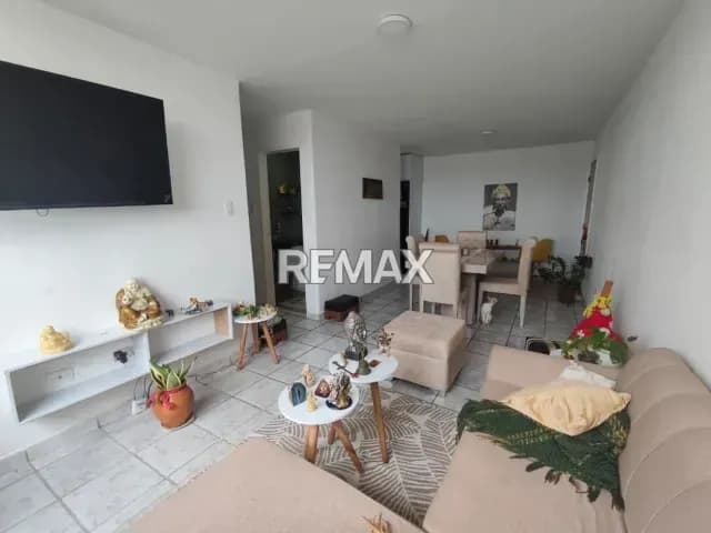 APARTAMENTO EN VENTA CLUB HIPICO LA TRINITARIAS
