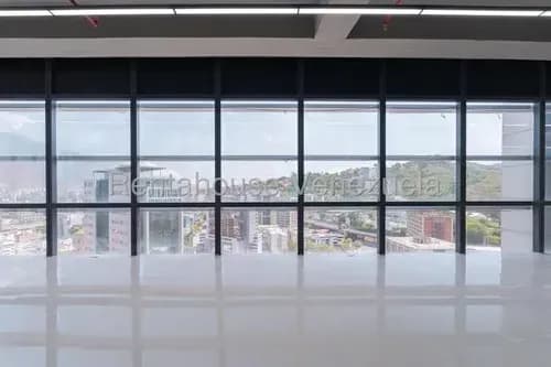 Tg Increible Vista! Oficina En Venta En Las Mercedes, Torre Guayana, Moderna, Recién Construida. 26-19523