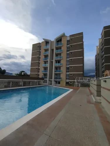 Apartamento Amoblado En Valencia Urbanización El Trigal L. C