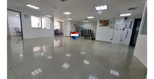 Oficina En Venta Caracas Sabana Grande 65.500$