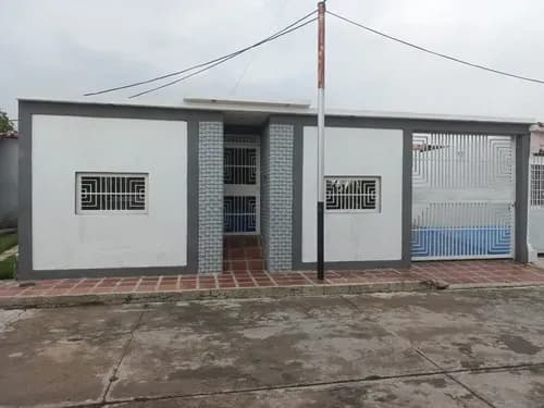 En Venta Casa En Urbanización Carabali, San Joaquin. Jmgb