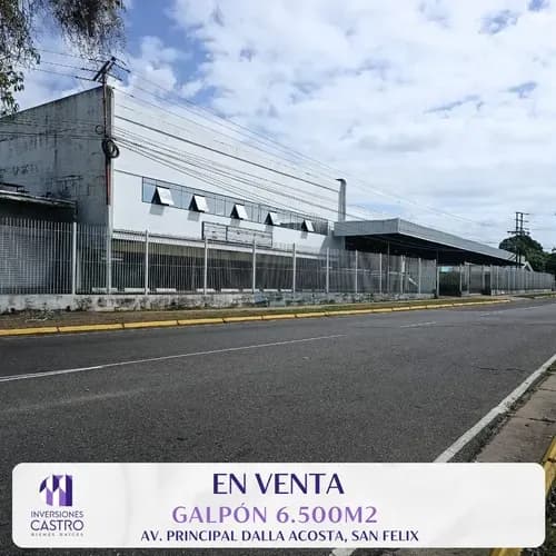 En Venta Galpon Comercial De 5.800m2 De Const. Y 6.500 De Terreno, Ubicado Estratégicamente En Av. Dalla Acosta, San Félix, Edo. Bolívar.
