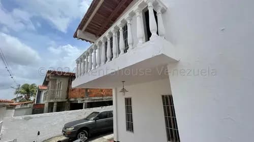 Lcda. Milagros Carrasquel Casa Venta Cabudare Lara La Piedad Norte Economica Residencial Economico Código Inmobiliaria Rent-a-house 26-16734