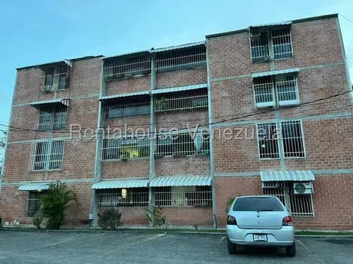Aparatamento En Venta Urb.las Mandarinas Los Naranjos Guarenas. 26-18432. Jt
