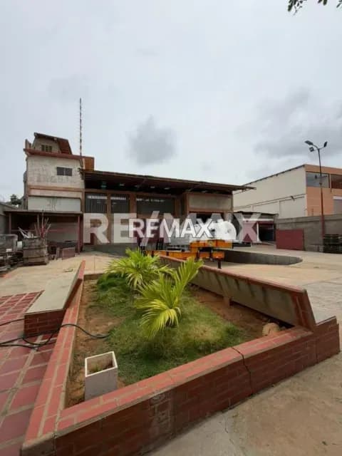 Galpon comercial circunvalación 2