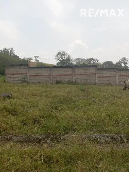 EN VENTA TERRENO UBICADO EN TOITUNA