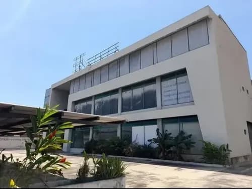 Edificio Comercial E Industrial San Diego Zona Ind. Castillito Cj.