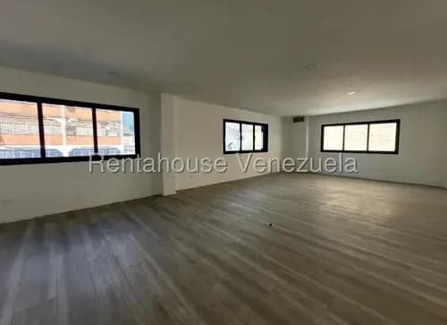 Local Comercial En Alquiler En Boleita Norte, Caracas 26-8309 Yf
