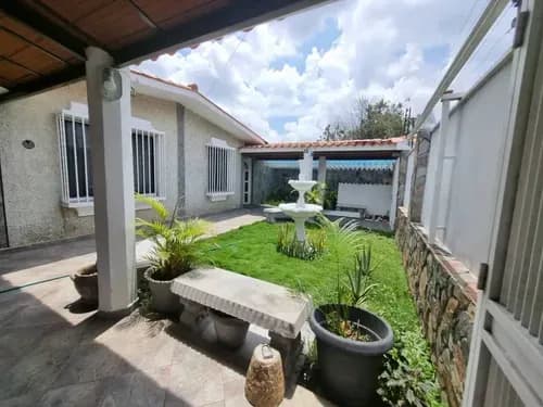 Hermosa Casa Quinta En Venta En Urbanización Morro 1 San Diego Carabobo Nf