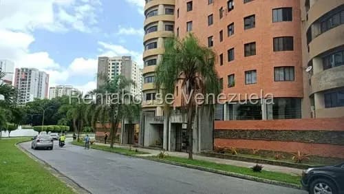 Julio Latouche 26-1350 Apartamento En Alquiler Los Mangos Valencia, Amplio, Cómodo E Iluminado 2 Habitaciones, 2 Baños, Planta Eléctrica Y Pozo De Agua.