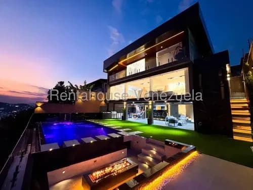 Casa En Venta En Los Naranjos Del Cafetal, Caracas 26-14559 Yf