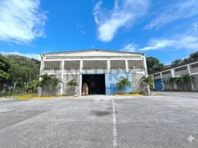 Venta de Galpón de 600,00 m² en Guatire