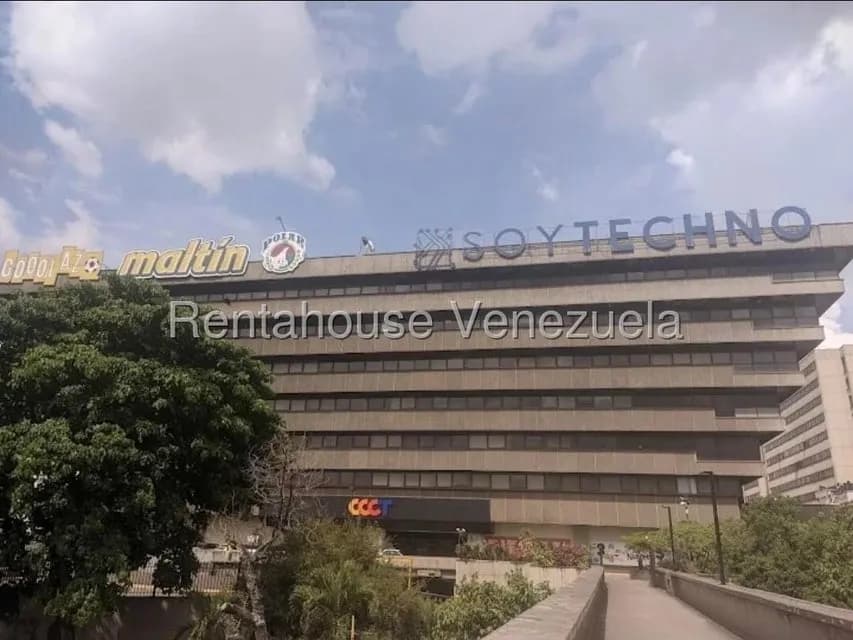 Comercial (Local Comercial) en Alquiler en Chuao, Distrito Metropolitano
