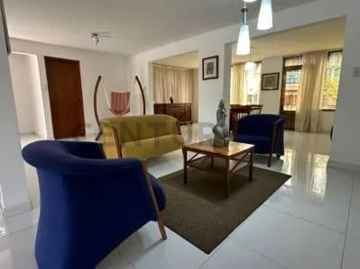 Casa en alquiler en el exclusivo Conjunto Residencia La Guarimba, Lechería