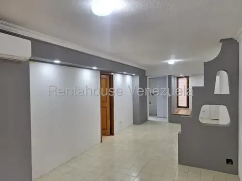 Mp Apartamento En Alquiler En Los Caobos Yf 26-18344