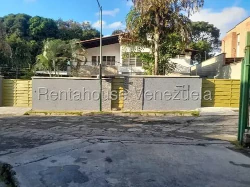 Venta Casa El Marques A Las Faldas Del Ávila, Majestuosa Vista. Mo 25-15104