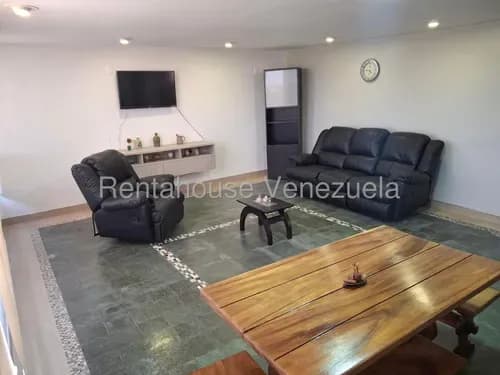 Apartamento 130 M2 / Alquiler Solar Del Hatillo, 26-20454 Bb