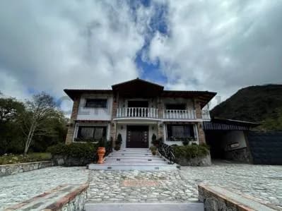 En Venta Espectacular Quinta en el Valle - la Culata, estilo rustico - moderno