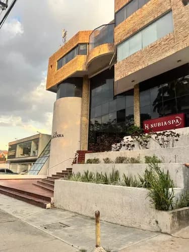 ¡impulsa Tu Negocio En El Viñedo! Oficina De Lujo En C.e. Talislandia Eglis González