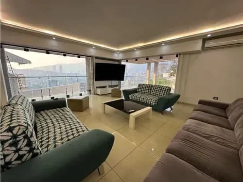 En Venta Casa En Colinas De Los Chaguaramos Mgg