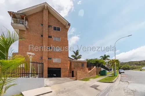 Tu Oasis Soñado! Apartamento De 107m2 Con Diseño Abierto Y Una Terraza Espectacular. Disfruta De La Mejor Vista Panorámica, Paz Total Y Un Fresco Clima De Montaña. ¡vívelo Ya! Esta En Loma Linda