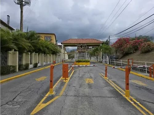 En Alquiler Anexo En La Urb. Villa Ávila Guatire