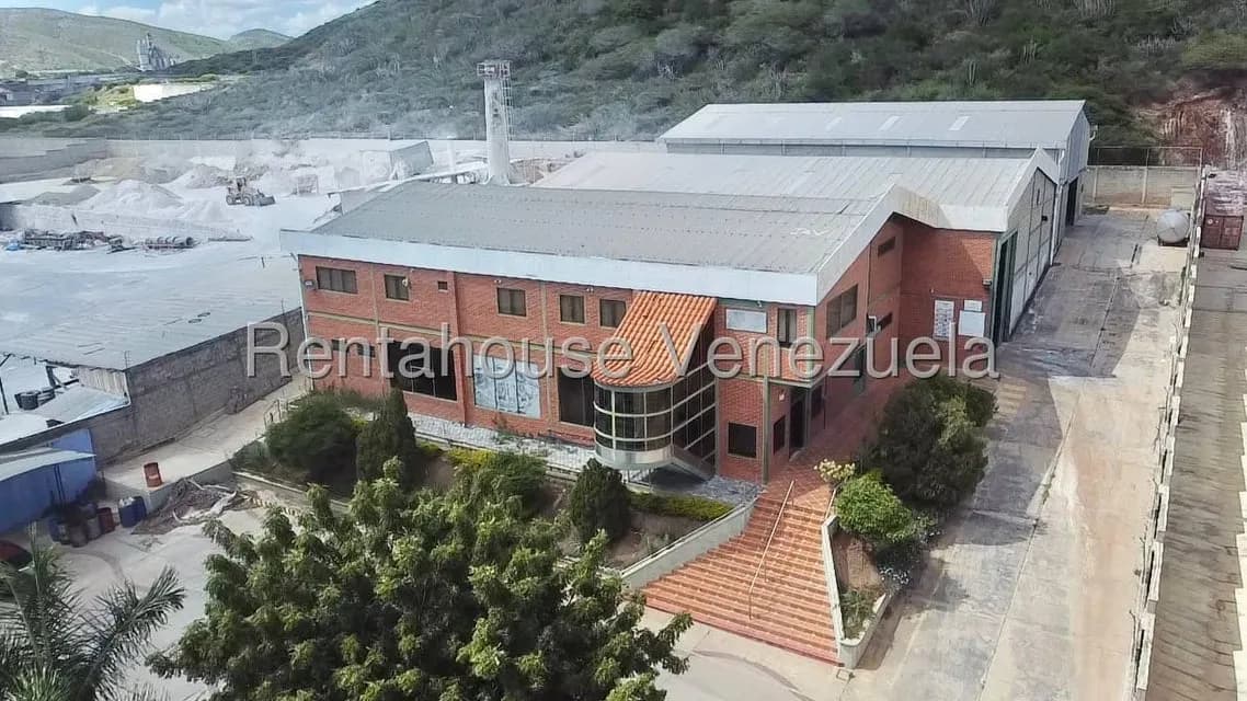 Comercial (Galpon - Deposito) en Venta en Zona Industrial 2, Lara