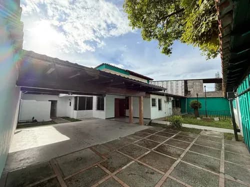 Casa En Urbanización Privada En Pirineos El Tamá. Ia