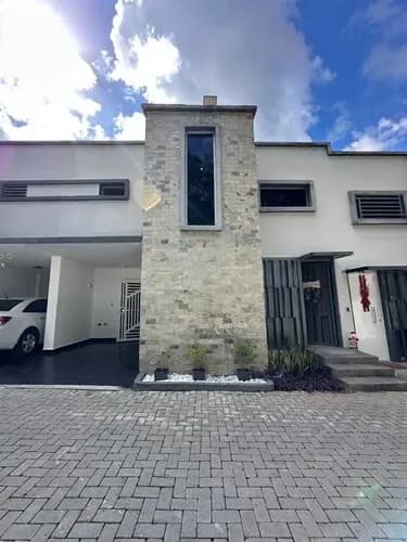 Townhouse En Venta En Trigal Sur Res Taj Mahal