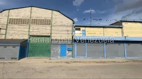 Galpon En En Venta Zona De San Francisco Codigo 2 6 8 2 4 2 Mildred Este Galpón De 457mts Cuenta Con Un Tanque De 30 Mil Litros, Ideal Para Almacenamiento De Agua O Combustible. La Luz Trifásica Ga