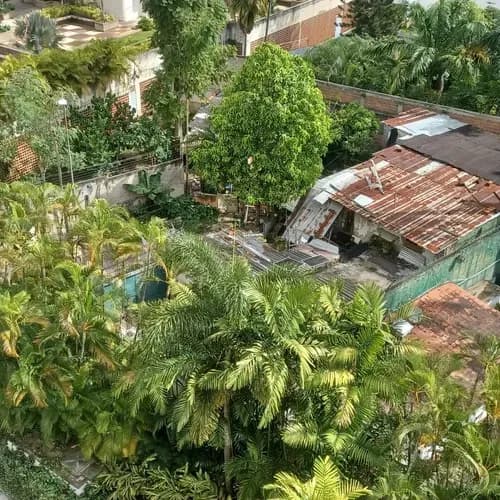 Venta Terreno. Uso Residencial. Zonificación R5