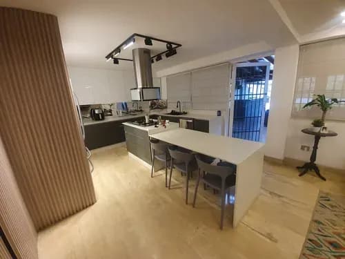 Town House 429m2 En Venta En Guataparo, Los Aleros, Planta 100%, Pozo, Caney, Piscina. A1. Solo Clientes