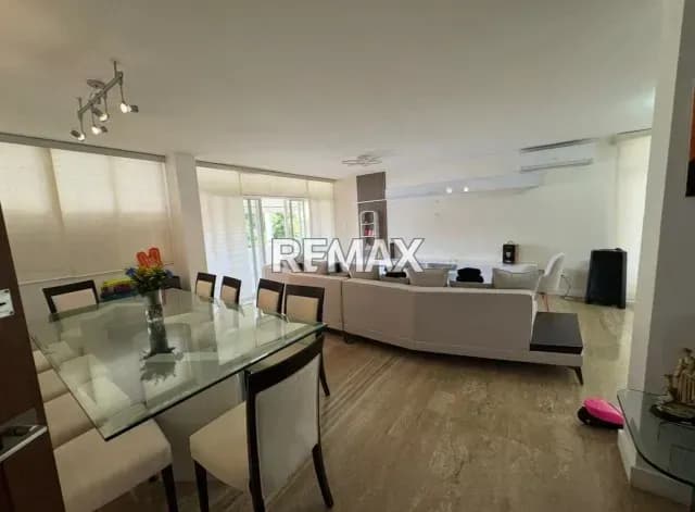 Hermoso apartamento en venta en la florida totalmente remodelado