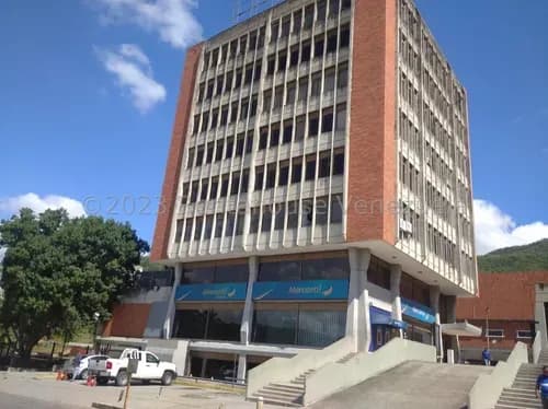 Oficina En Venta Excelente Inversion Akmg Lomas Del Este Valencia 25-3106