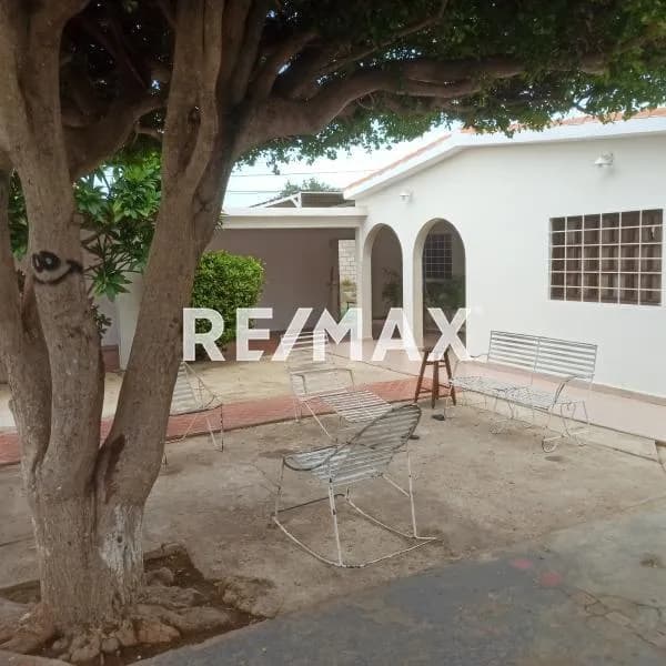 Espectacular casa en venta en la puerta maraven, urbanización manaure