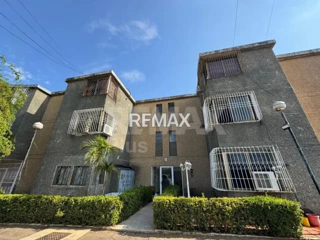 APARTAMENTO EN VENTA RES ICARO URBANIZACION LA COROMOTO