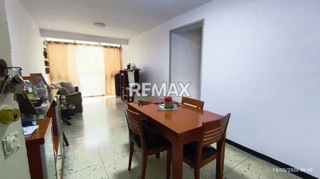 En Venta Apartamento, en la Av. Roosevelt, para remodelar