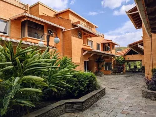 Lisbeth Mantilla Vende Townhouse En Terrazas Del Country, Guataparo, Valencia.