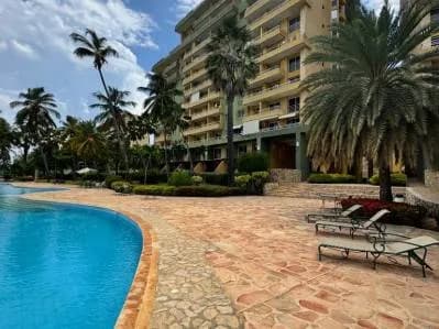 Apartamento en venta en Lecheria CR Marina Mar