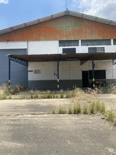 Galpón En Zona Industrial -venta-