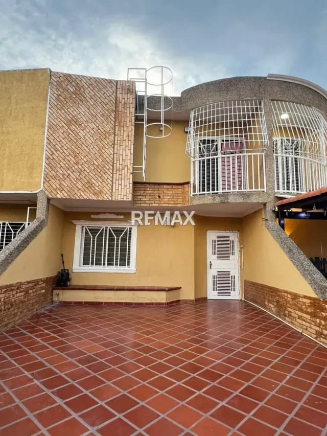 TOWNHOUSE EN VENTA VILLA SAGRADA FAMILIA ZONA OESTE MARACAIBO