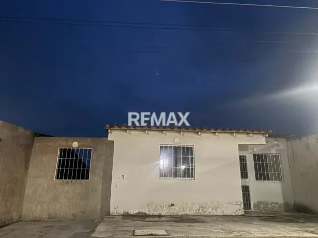 Venta casa urbanización Loma Linda