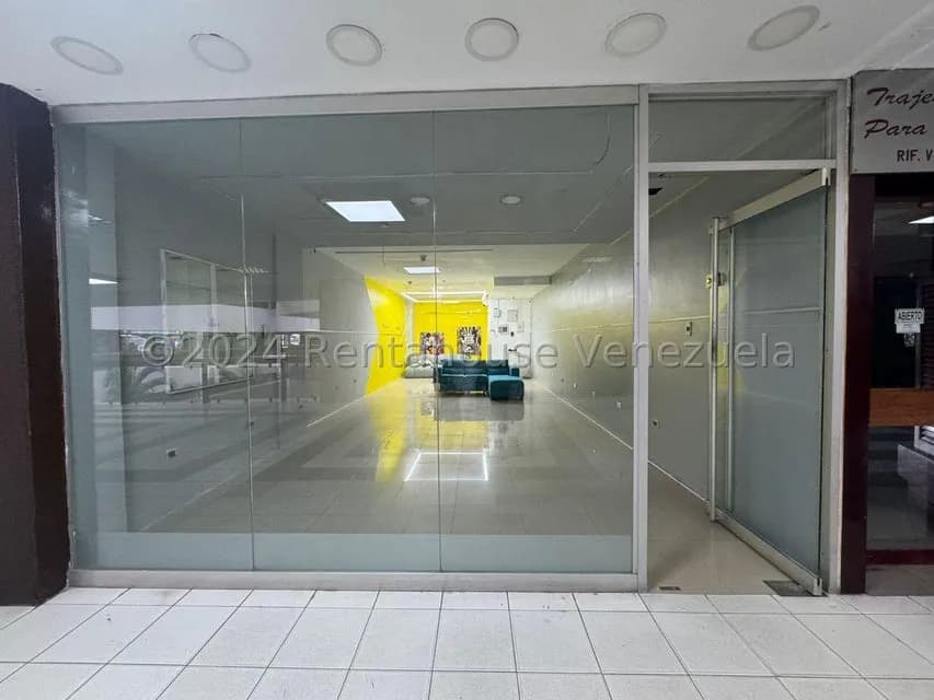 Comercial (Local Comercial) en Alquiler en Prados del Este, Distrito Metropolitano