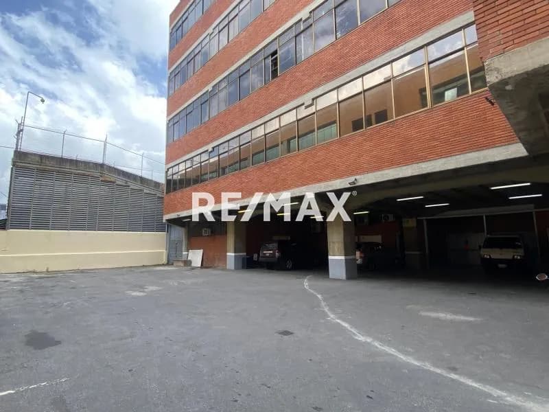 Galpón Local, Deposito Piso Industrial en Alquiler BOLEITA