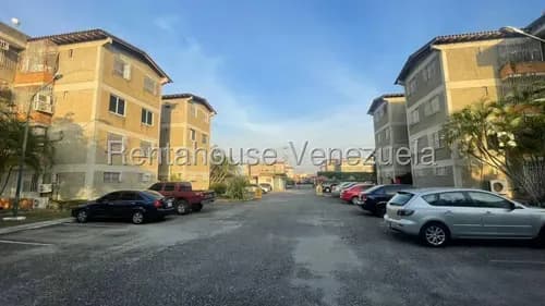 Estefani Salon R.a.h, Vende Apartamento Con Vigilancia Privada-tanque Subterráneo-zona Cabudare/26-13561