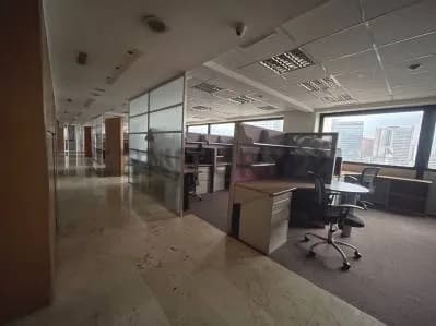 OFICINA EN ALQUILER